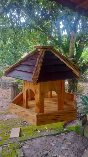 Comedouro de passarinho