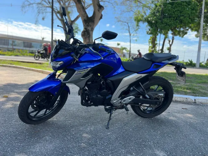 Fazer 250