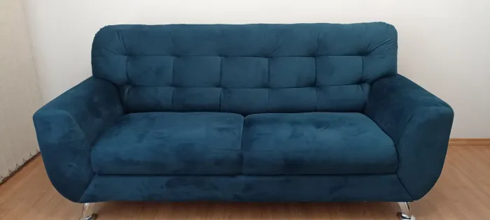 Sofá novo suede azul 3 lugares