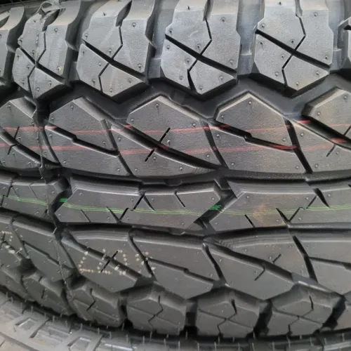 Pneu 31 x 10. 50 15. Novo