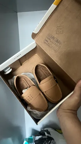 Vendo sapato (novo) número 23