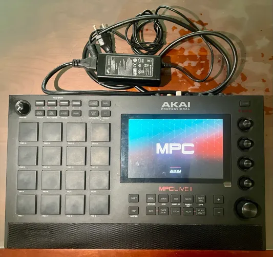 Akai MPC Live ll