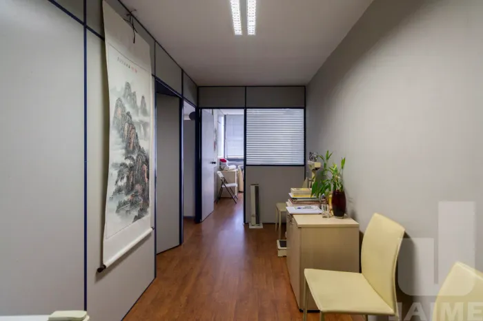 Sala Comercial em Higienópolis, 35 m2, 1 Vaga e Fácil Acesso ao Metrô