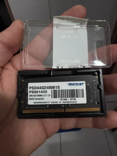 Memoria RAM 4GB DDR4 2400MHz (modelo PSD44G240081S )