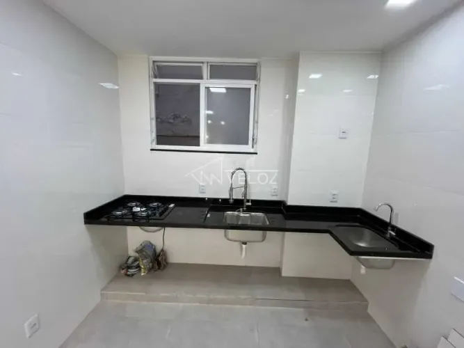 Kitnet/Conjugado : / Residencial / Centro
