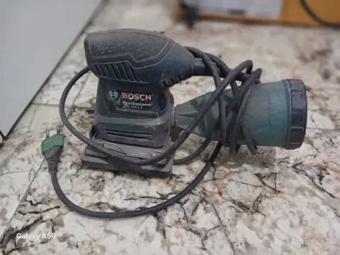 LIXADEIRA ORBITAL BOSCH GSS 140 PROFESSIONAL USADO EXCELENTE CONSERVAÇÃO.