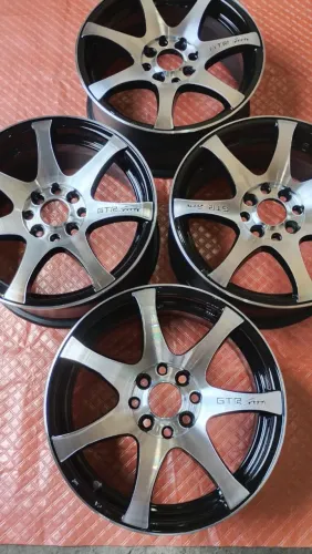 4 Pneus Dunlop novos - Aro 15