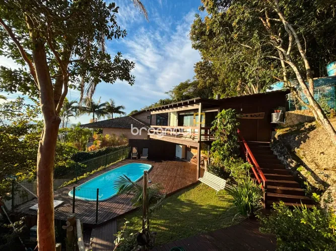 Refúgio Exclusivo com Vista Espetacular para o Mar Lagoinha, Florianópolis/SC