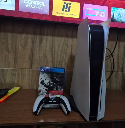 PlayStation 5 825GB Midia Fisica + 1 Controle + Jogo Ghost of Tsushima + Jogos