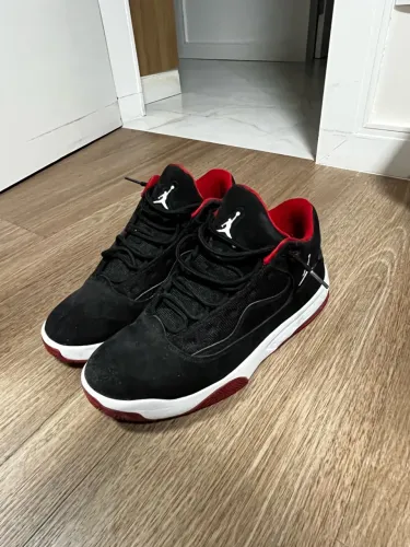 Tênis air jordan tamanho 41