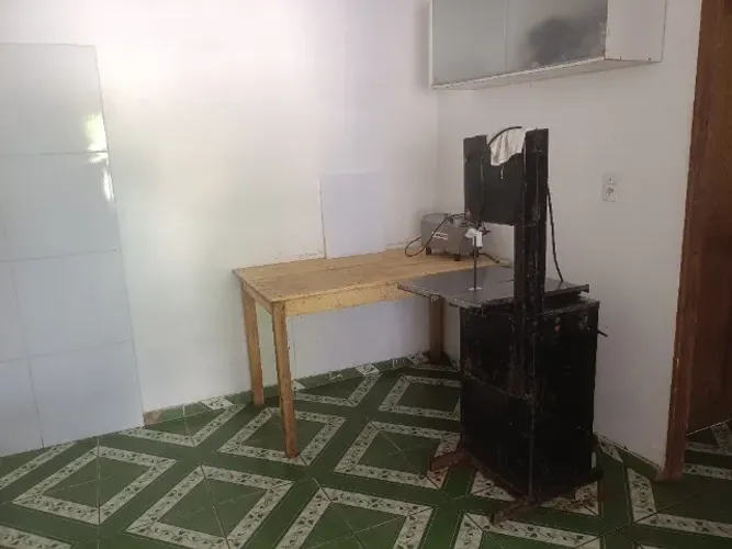 Vendo matérias de açougue usado