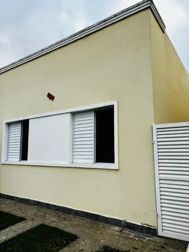 Ótima Casa Térrea para Venda em Água Espraiada (Caucaia do Alto) - Cotia