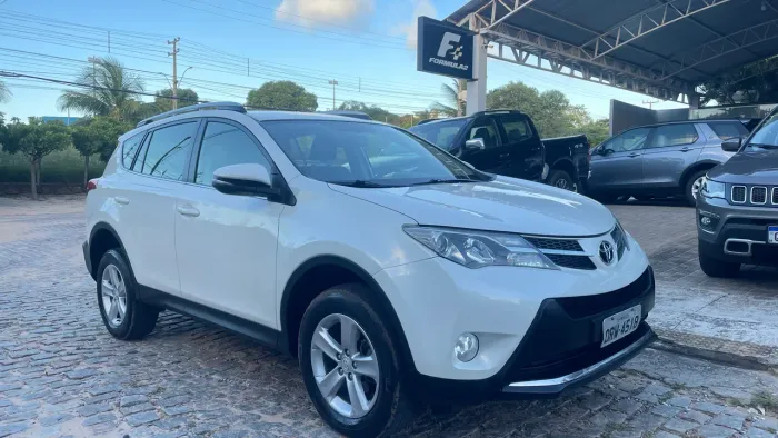 Toyota RAV4 2.0 4X4 16V Aut. 2014