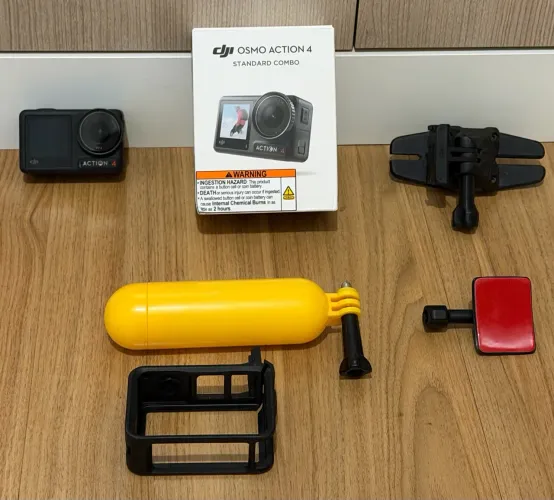 Câmera de Ação DJI Osmo Action 4 - Semi Nova na Caixa + Acessórios