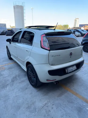 Fiat Punto Sporting 1.8 Flex 8v/16v 5P 2016