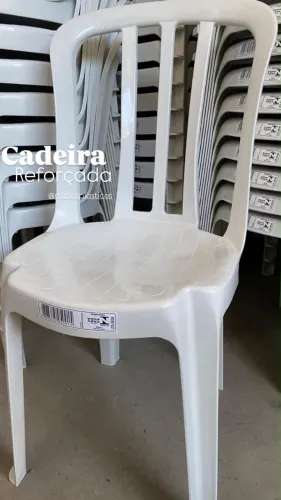 Cadeira de plástico | alto padrão