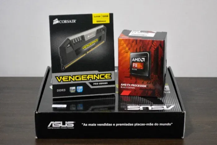 PC Kit CPU AMD FX 8370E 8-Core Black Edition + 16GB RAM Corsair Vengeance 1866MHz + Brinde