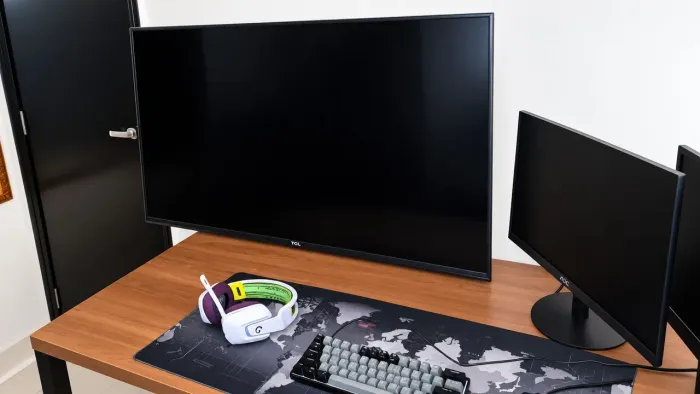 Smart TV TCL 55" - Netflix e YouTube - Excelente Oportunidade