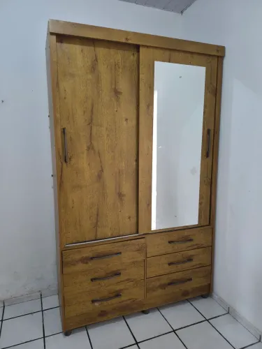 Guarda Roupa