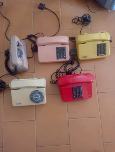 Telefones antigos