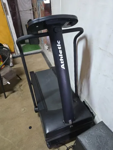 Esteira Ergométrica Athletic Advanced 2 (Oportunidade - De R$ 1.300 por R$ 700!)