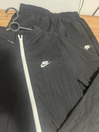 Conjunto Nike Corta Vento M