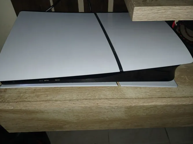 PlayStation 5 slim 1 terá