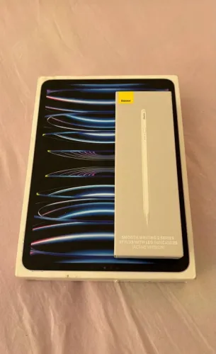IPAD PRO M2 11POL + MAGICKEYBOARD + CANETA
