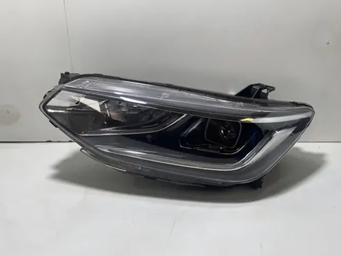 Farol Esquerdo Tracker 2021 Premier Dynamic Led Esquerdo/motorista