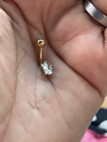 Piercing de ouro