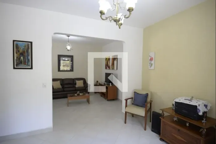 Casa à Venda - Ipiranga, 3 Quartos, 180 m2