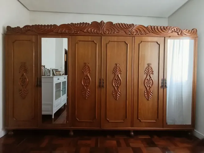Guarda-roupa e Espelho Cerejeira