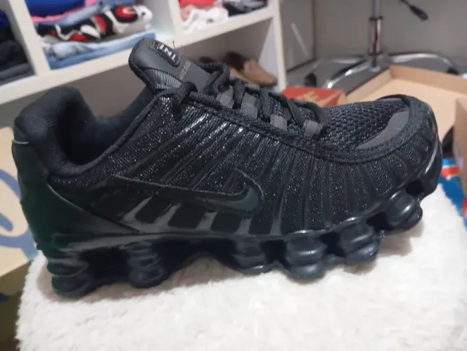 Tênis Nike Shox Tam 38
