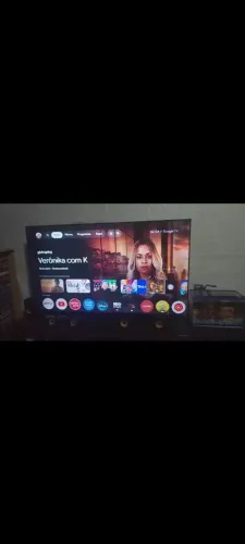 UMA TV 62 POLEGADAS NOVINHA, 2300