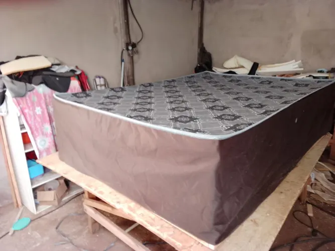Cama box conjugado di casal de 10 cm de espuma 550 12 cm de espuma 650