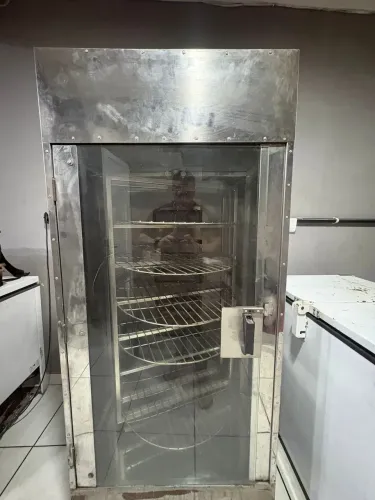 Máquina de assar frango a gás nunca usada 