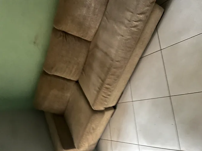 Sofá 250 reais 3 partes e com apoio de pé