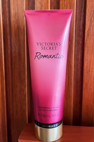 Hidratante Victoria's Secret Romantic Pink Petals