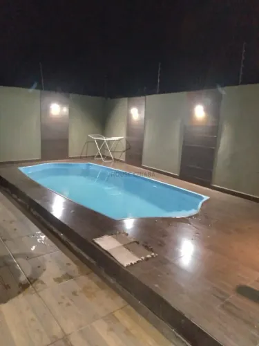 CASA A VENDA COM PISCINA NO JARDIM PASSAREDO