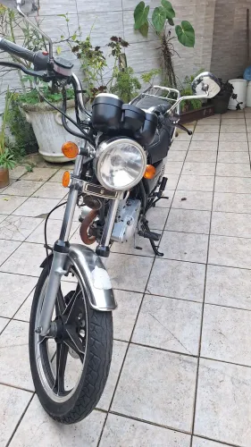 Suzuki intrunder 125 2013  otima!