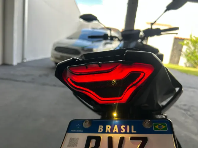 Lanterna traseira com pisca embutido mt 07