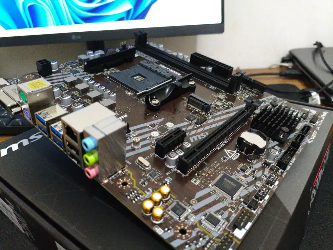 Placa mãe A520m PRO MSI Nova na Caixa