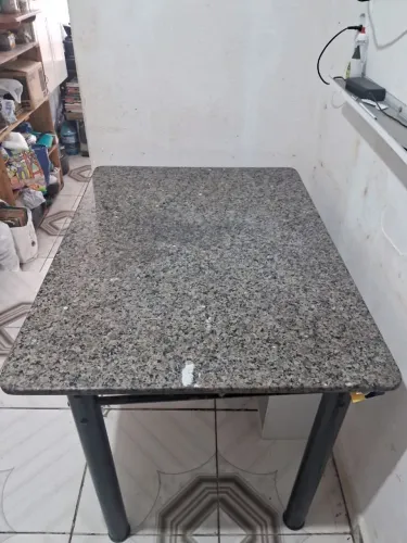 Mesa de Mármore