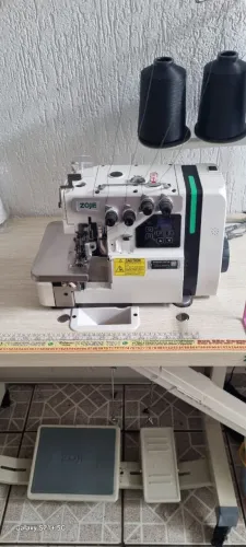 Máquina de costura profissional ponto cadeia