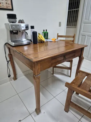 Mesa antiga madeira maciça