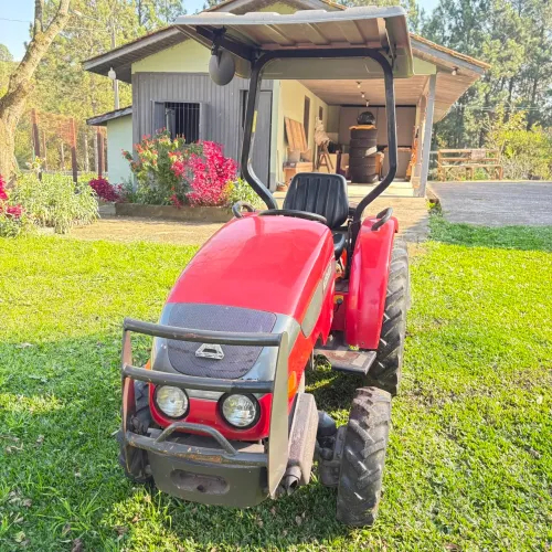 Trator Agrale 4100.4 4x4 diesel