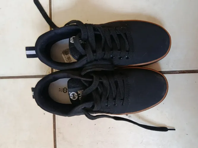 Tamanho 36 tudo por 90 RS