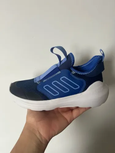 Tênis adidas infantil novo TAM 31