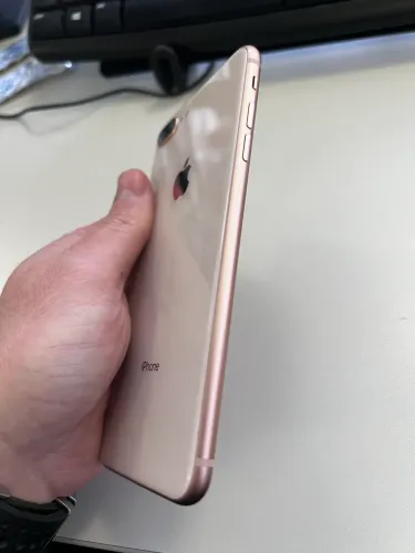iPhone 8 Plus 64GB