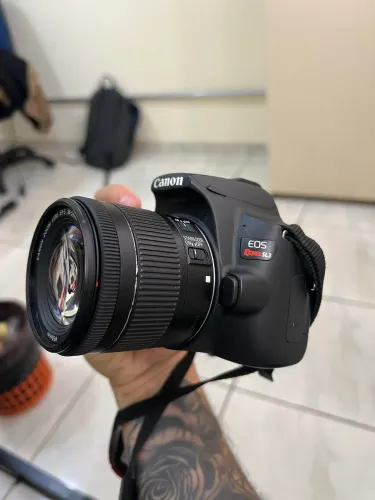Câmera Canon SL3 - excelente estado